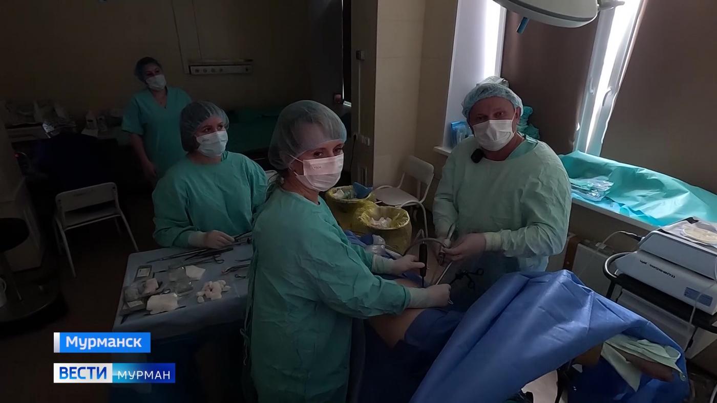 Хирурги и онкологи России провели мастер-классы в Мурманской областной клинической больнице Баяндина