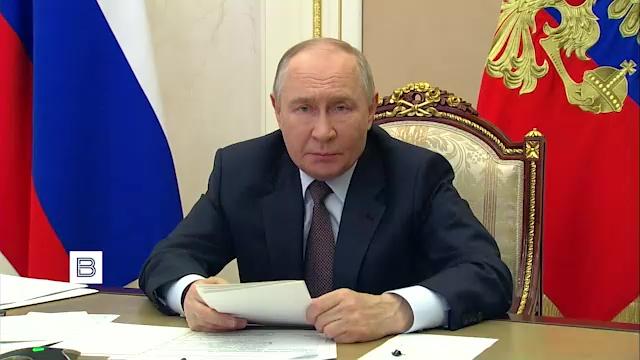 Владимир Путин: Трансарктический коридор становится самым безопасным и эффективным путем в мире