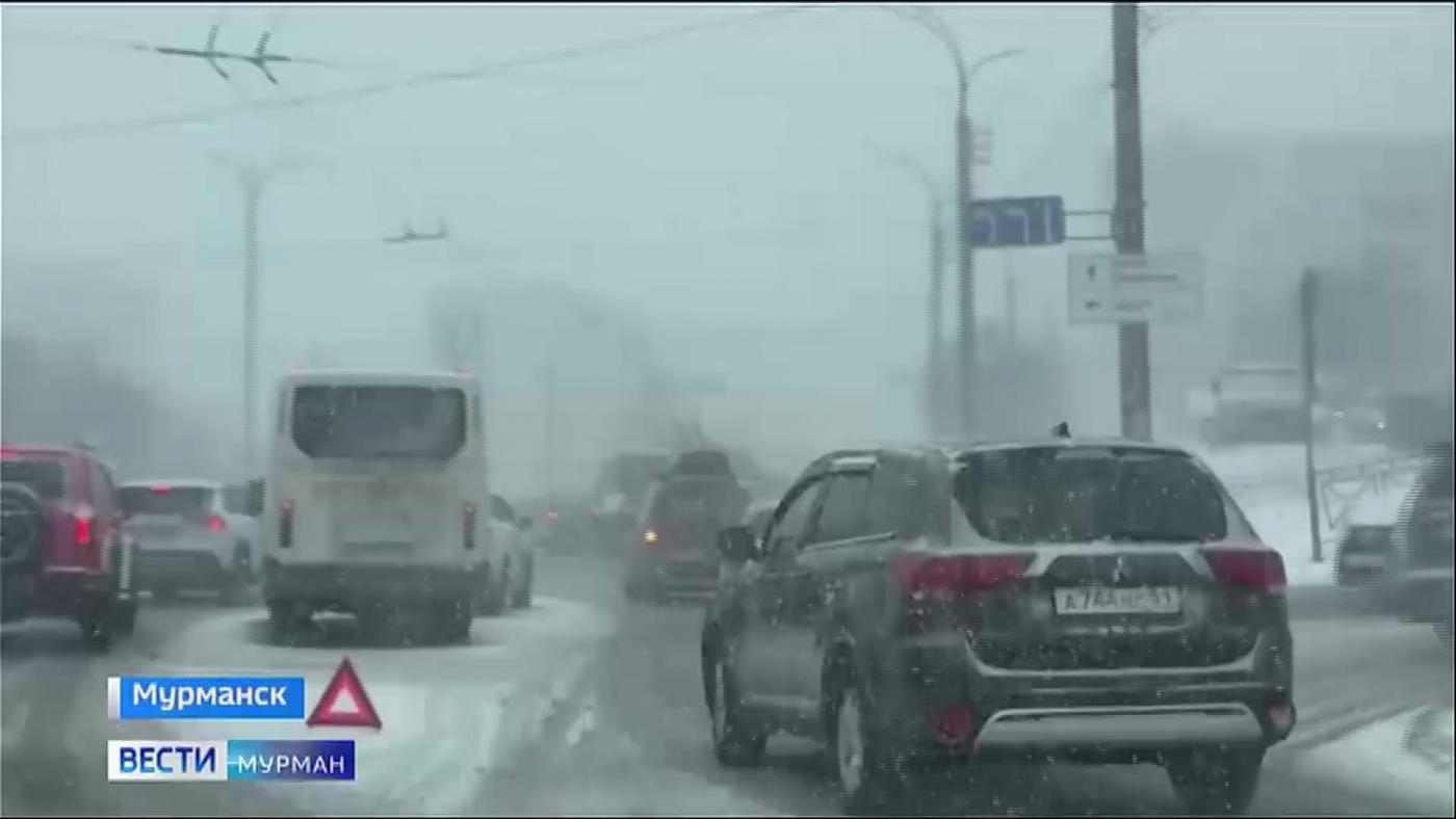 Из-за метели задерживаются авиарейсы в Мурманской области