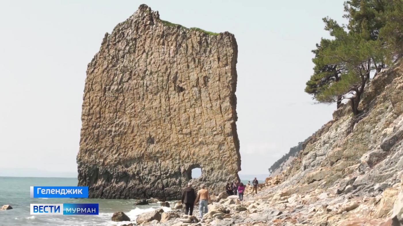 Геленджикские Мальдивы и скала в виде паруса: знакомим с уникальной природой города-курорта