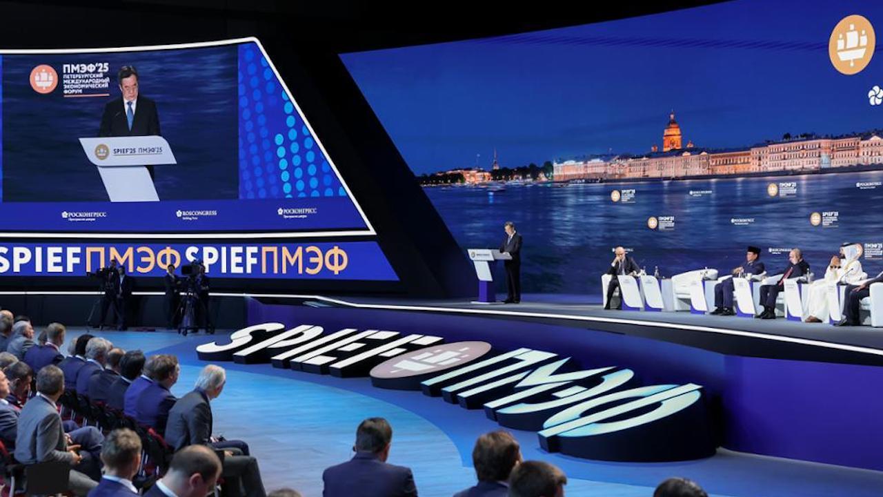 Стала известна расширенная деловая программа ПМЭФ-2026