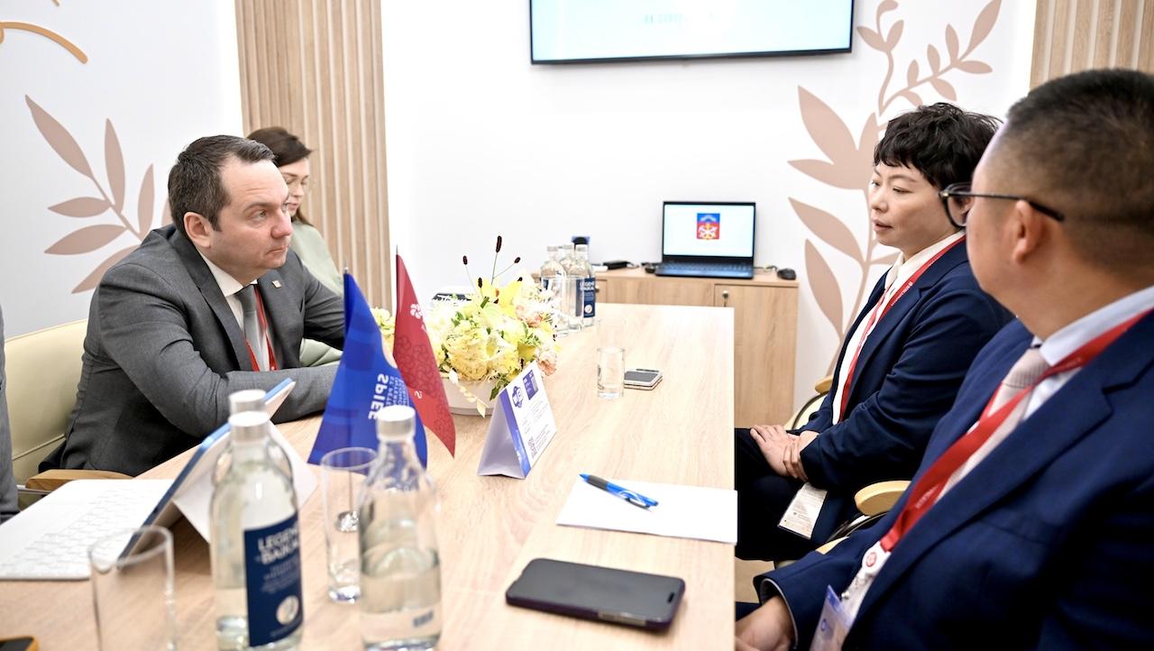 Первый контейнеровоз NewNew Shipping Line зайдет в порт Мурманск в августе 2026 года