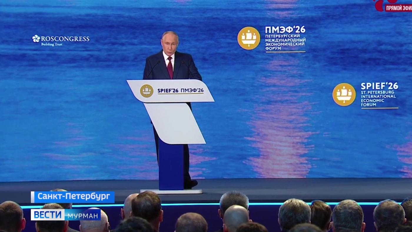 Владимир Путин: Россия продолжит развивать ледокольный флот и строить танкеры