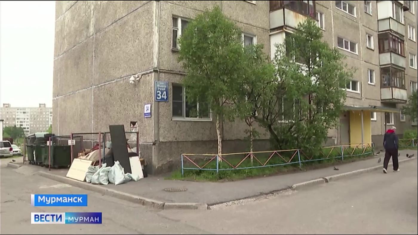 Жители дома на Фадеевом Ручье жалуются на грызунов и плохую уборку