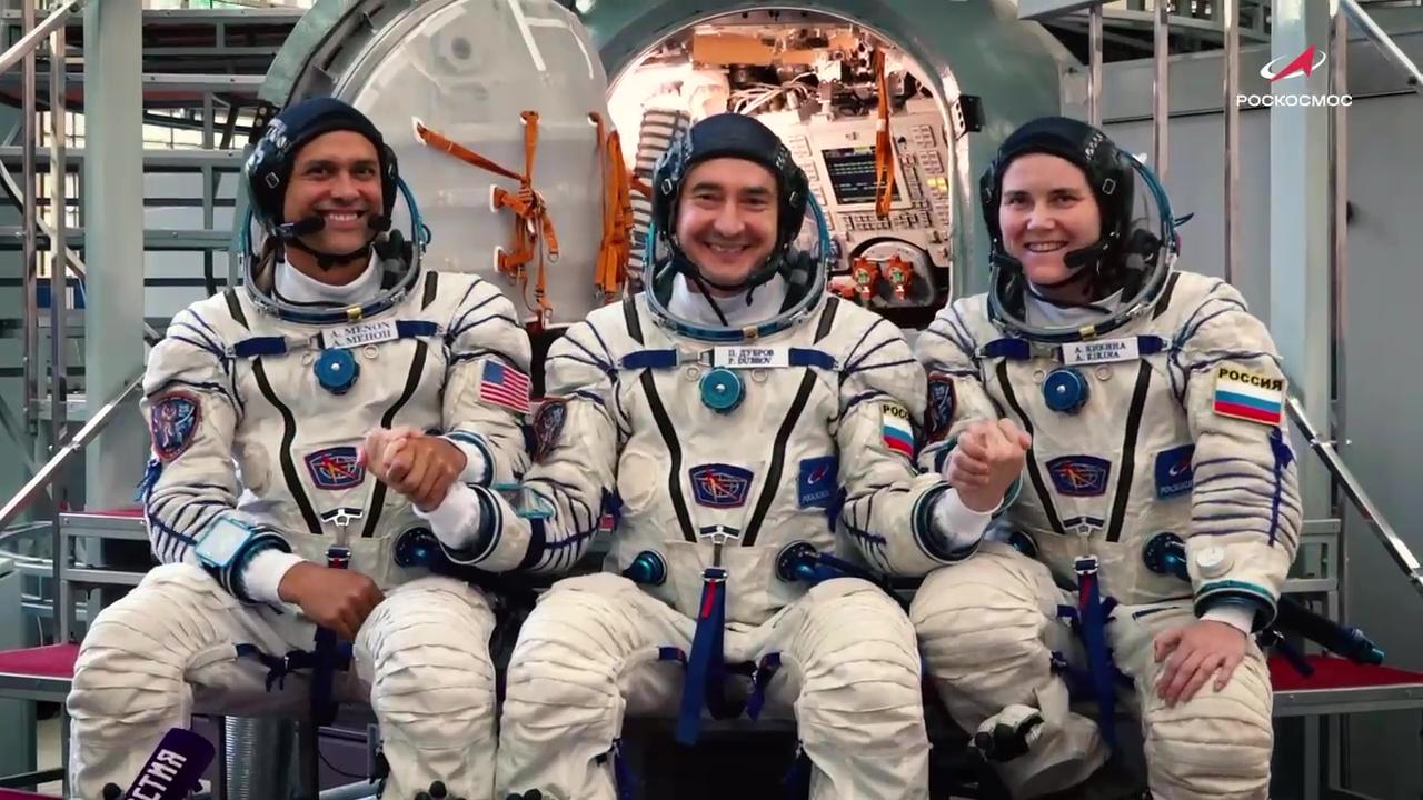 Андрей Чибис: ждем весь экипаж МКС-75 в Мурманске