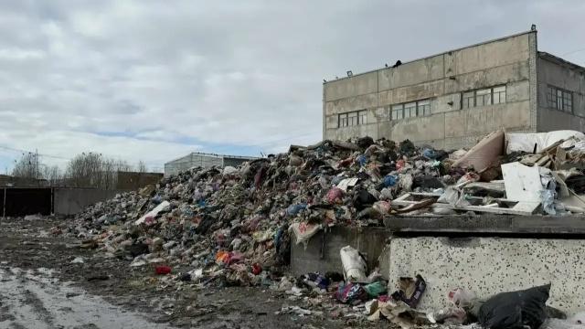 В Апатитах должностное лицо компании оштрафовали за свалку под открытым небом