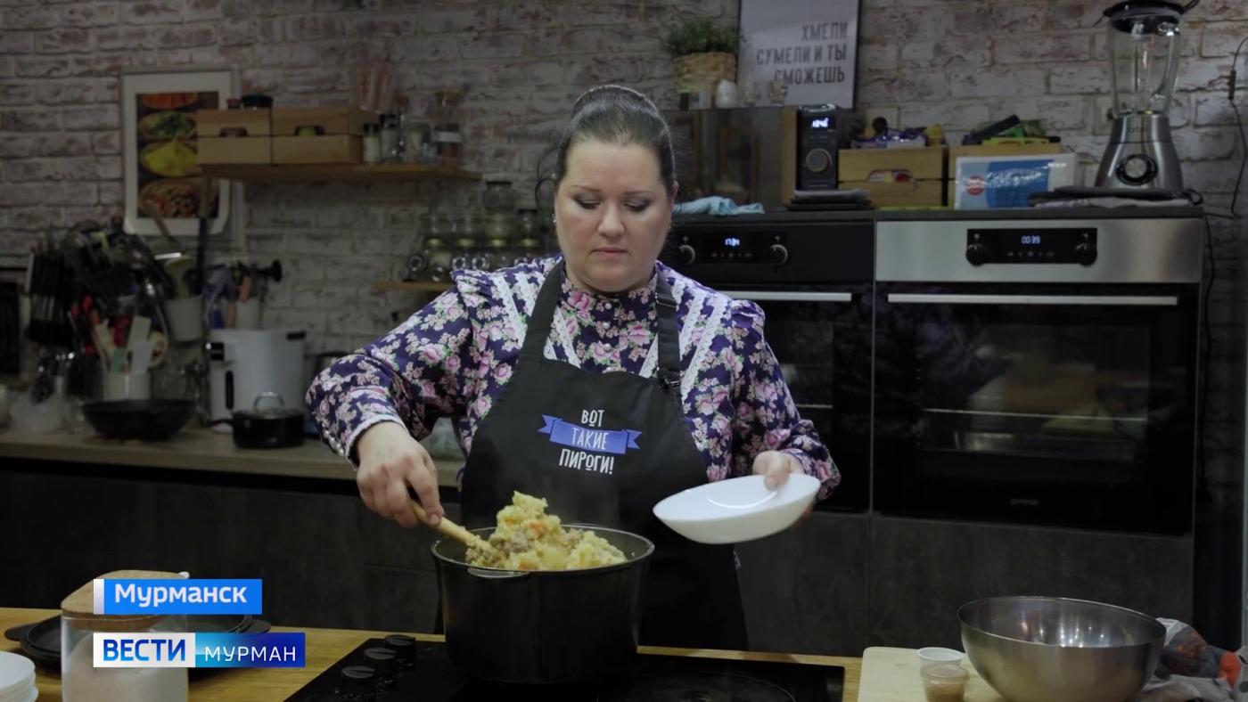 "Плов и калитки": мурманские журналисты приготовили настоящий кулеш и познакомились с казачьей культурой