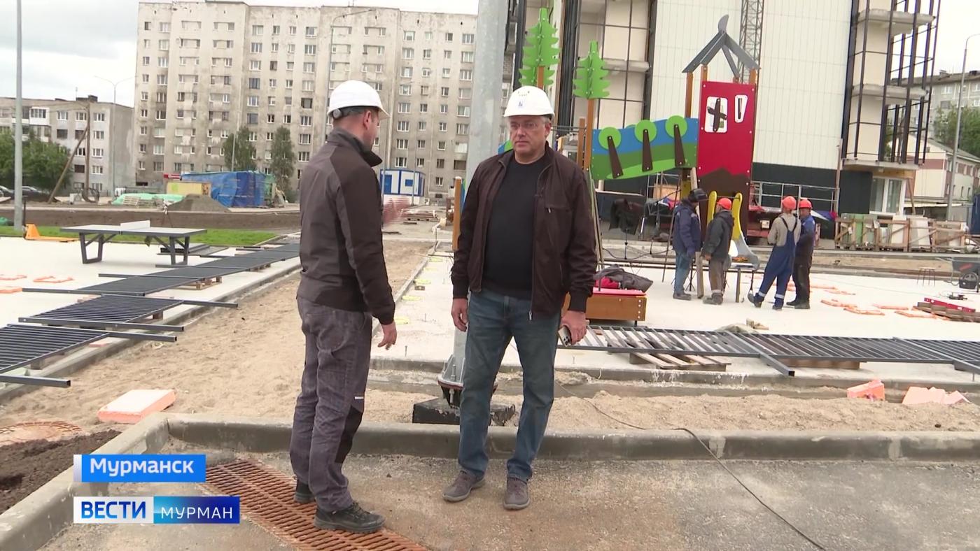 Север строится. Мастера самой мирной профессии рассказывают о сегодняшнем Дне строителя