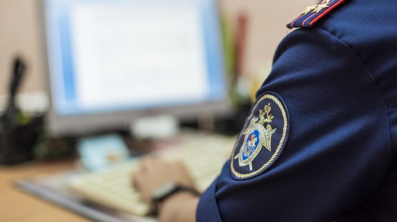 Следователи Мурманской области проводят проверку после обнаружения тела пенсионера на берегу Западной Лицы