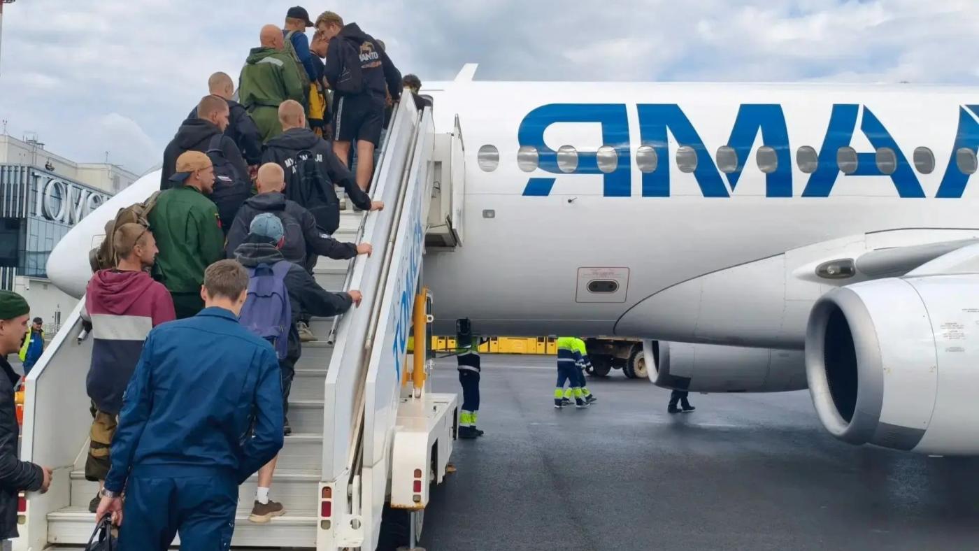 Мурманские десантники-пожарные отправились на помощь в спасении лесов Ямала