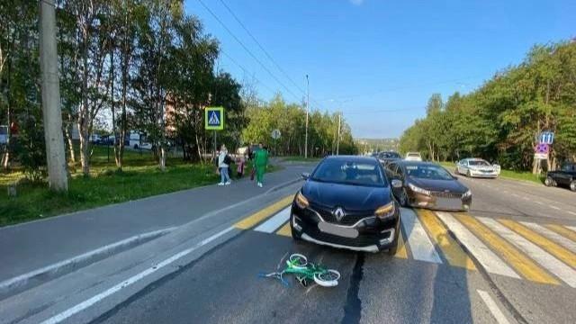 Двух человек за день сбили на пешеходных переходах в Мурманской области