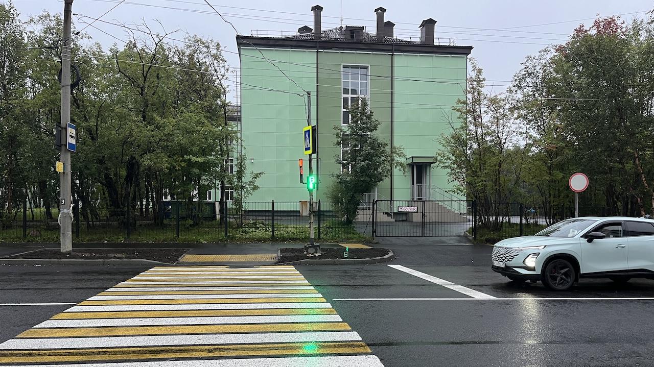 Дороги к детским садам, школам и вузам в Мурманске привели в порядок