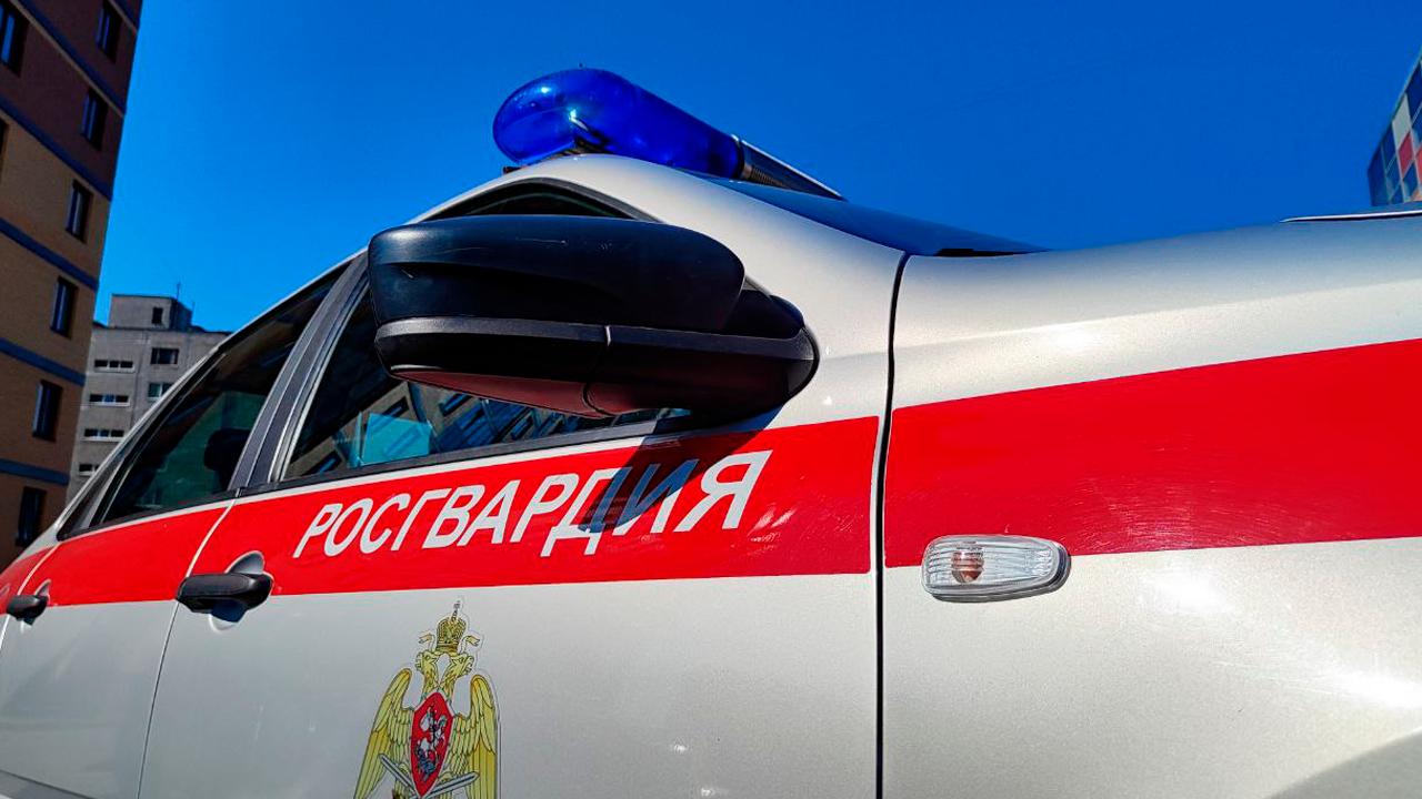В Мурманске сотрудники Росгвардии задержали дебошира в больнице