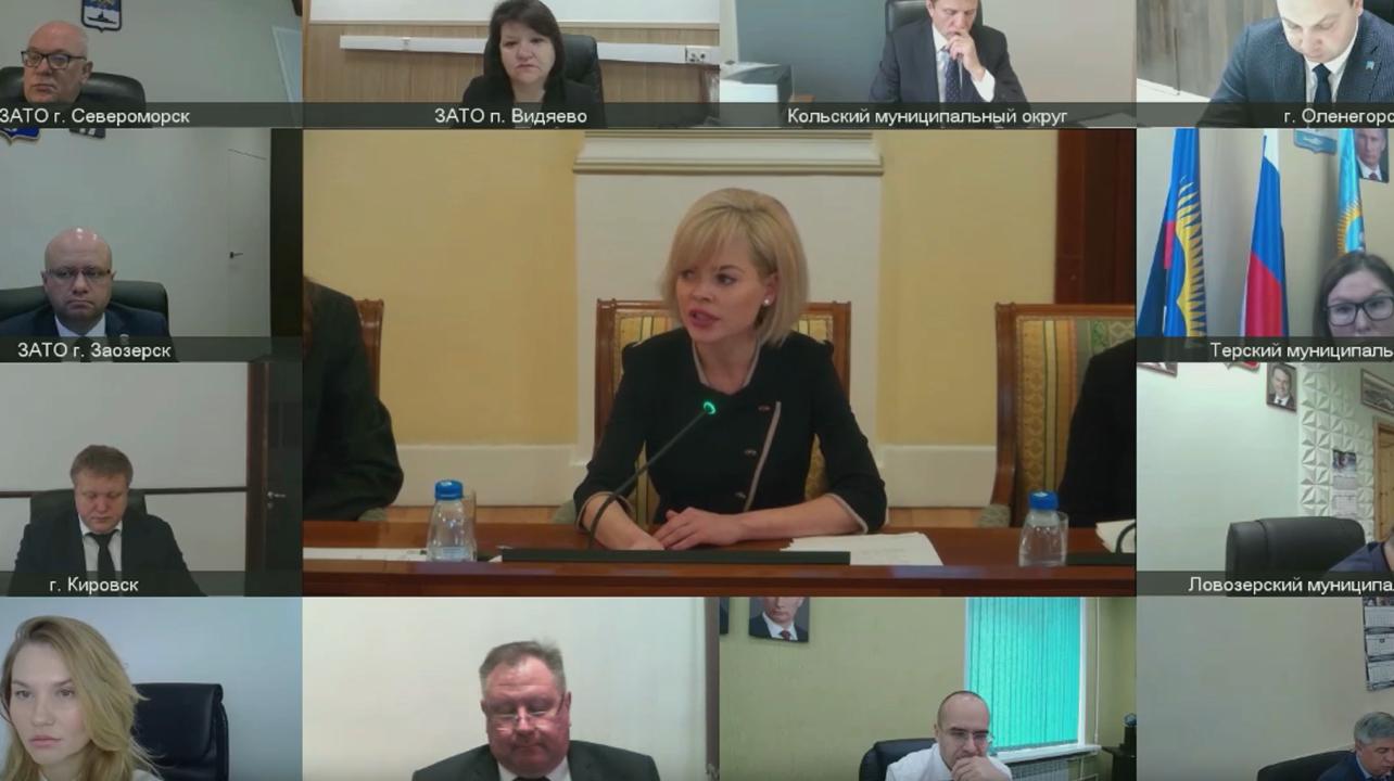 Ксения Зинатуллина: ограничения на АЗС Мурманской области необходимы для обеспечения неснижаемого запаса топлива