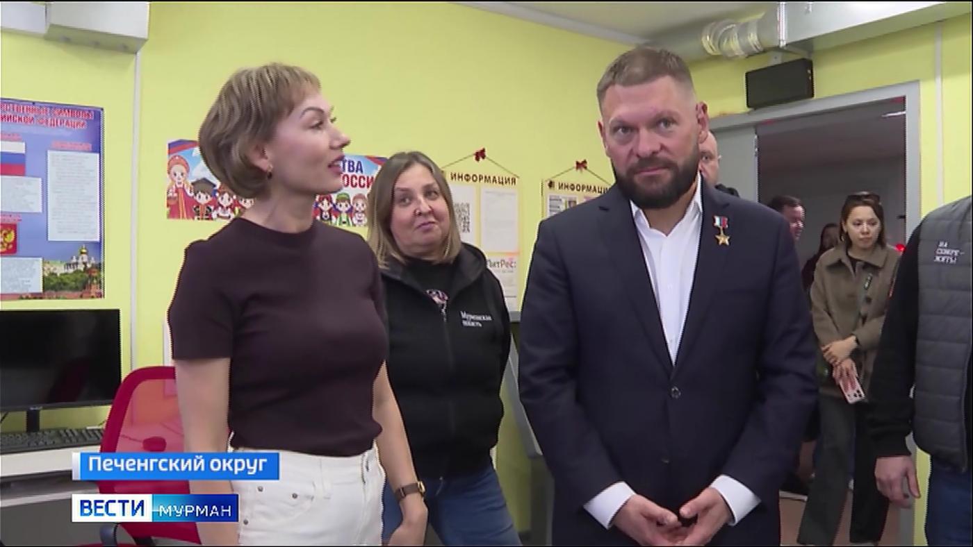 "Спутник знает вся страна!" – Герой России Евгений Поддубный побывал в гарнизоне