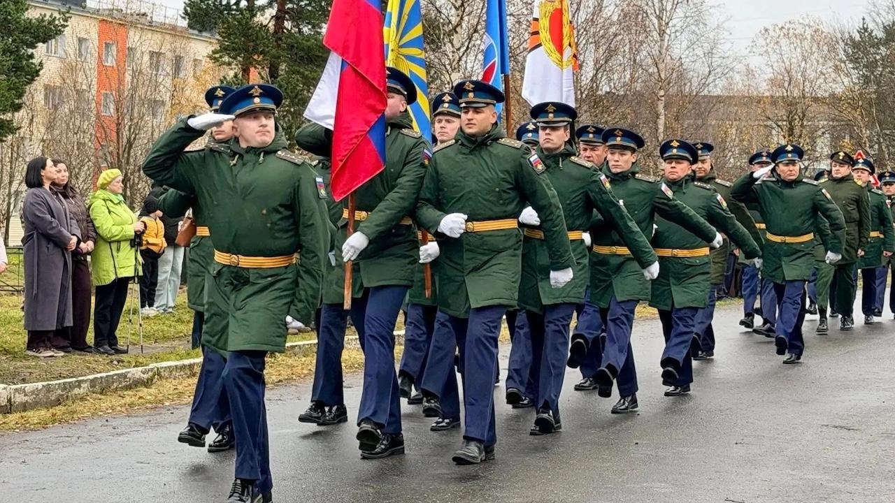 Мемориал в память о погибших участниках СВО открыли в поселке Протоки