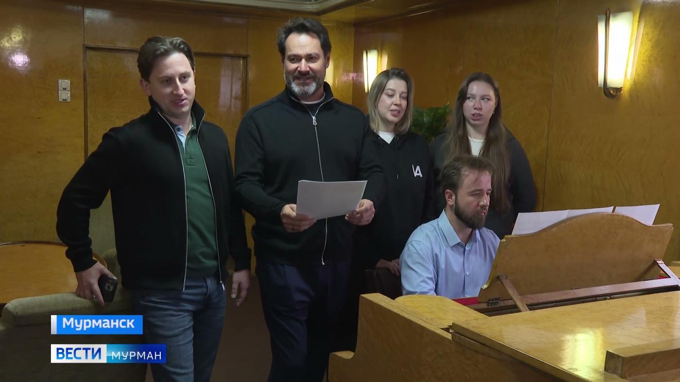 Ильдар Абдразаков исполнил на борту ледокола "Ленин" особую для Мурманска песню "Усталая подлодка"
