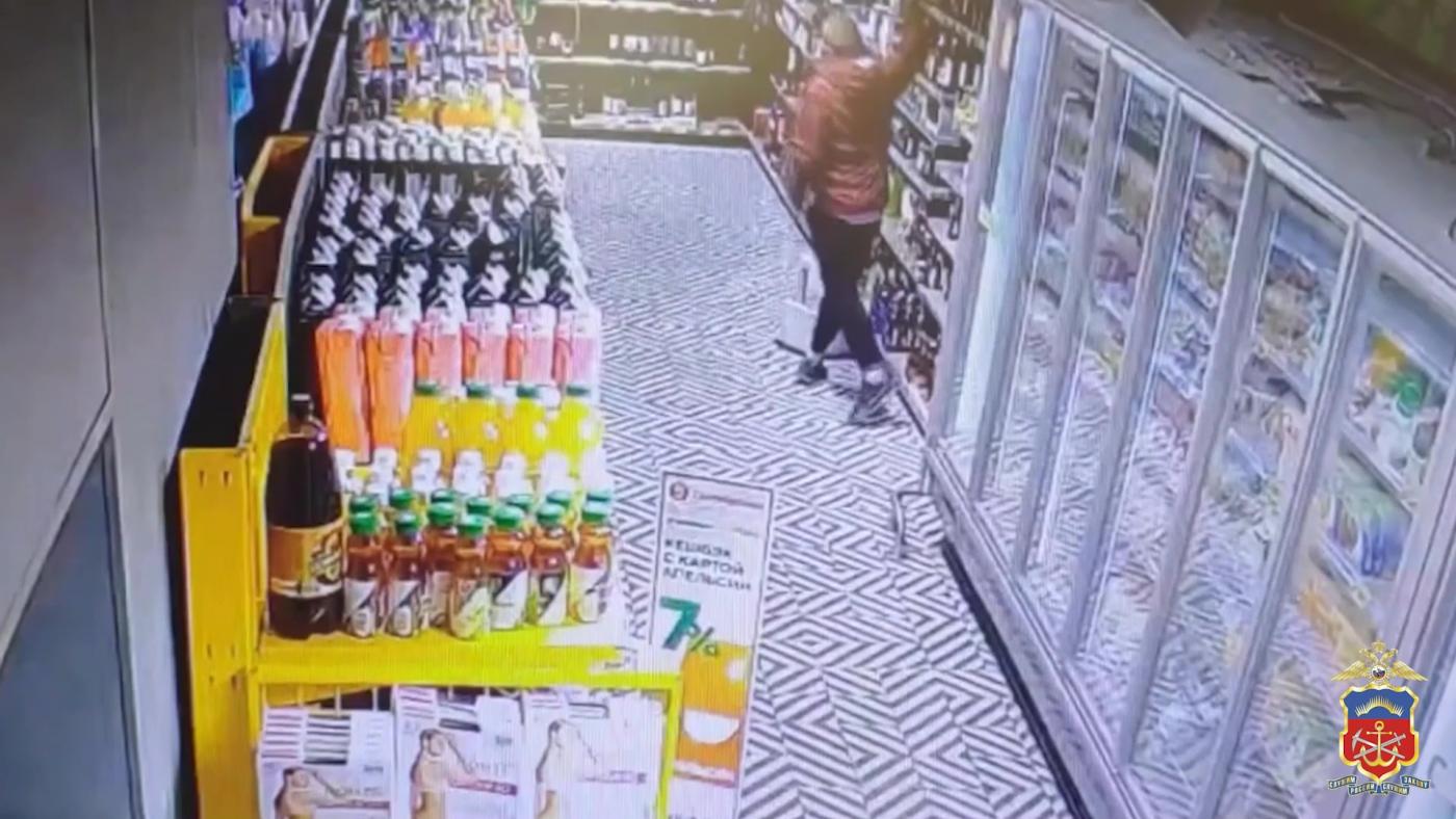 Любителя "бесплатных" продуктов задержали в Мурманске