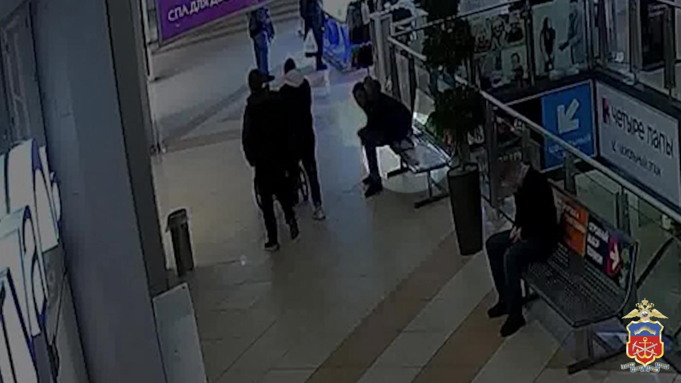 В Мурманске задержали подозреваемого в краже смартфона